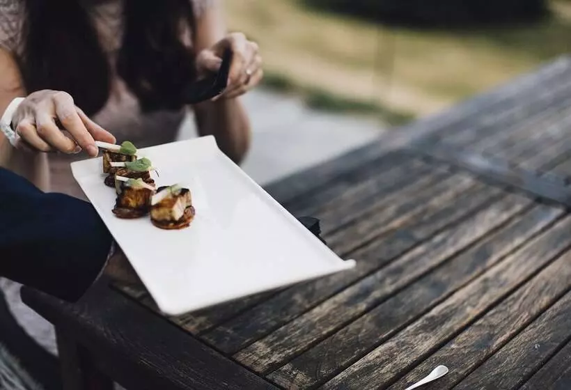 בית מלון כפרי The Alverton