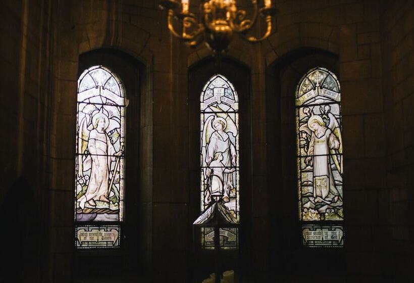 ホテル The Alverton