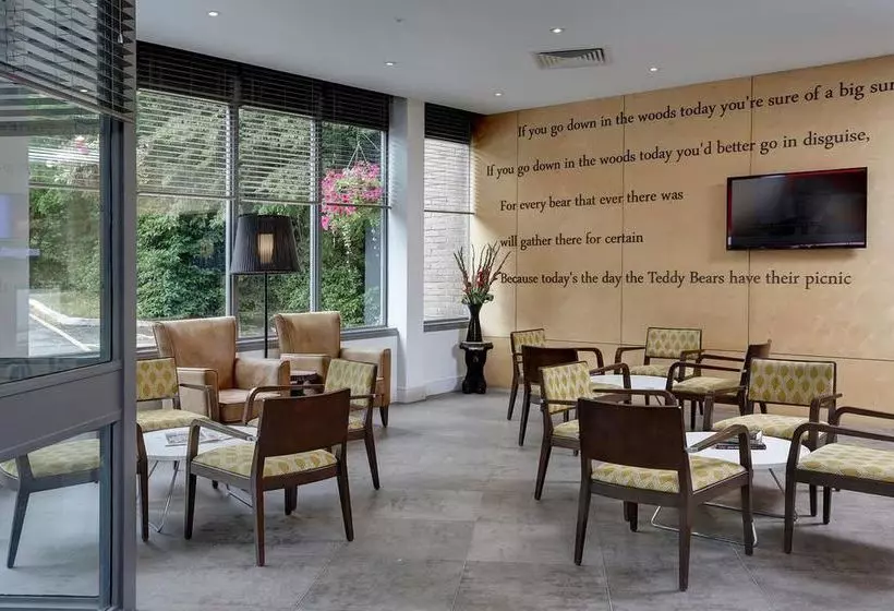 בית מלון כפרי Epping Forest