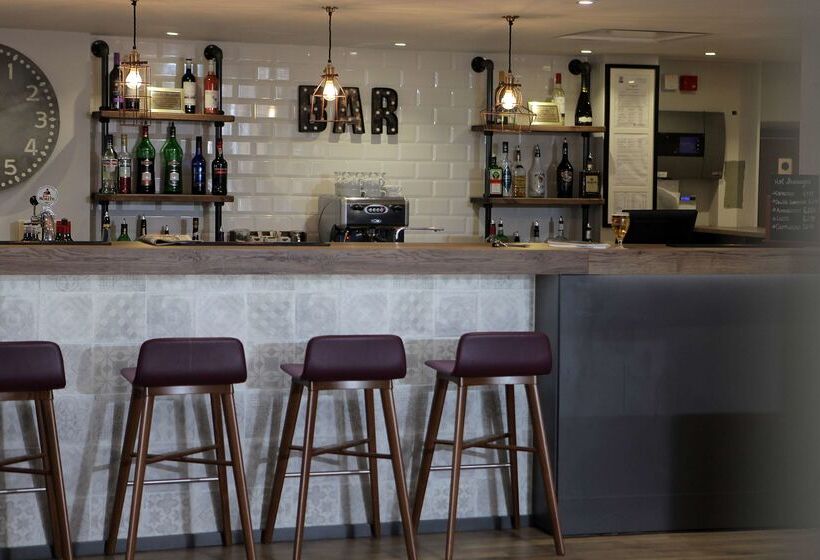 בית מלון כפרי Best Western White House