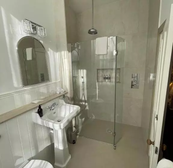 Отель Bunchrew House