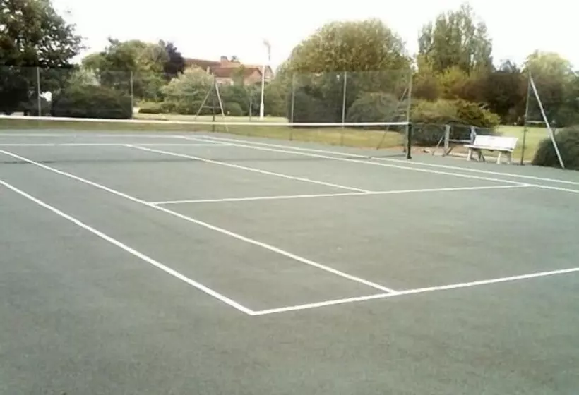 هتل Corse Lawn House