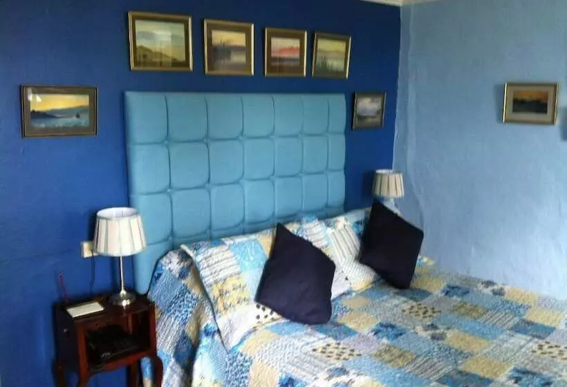 هتل Corse Lawn House