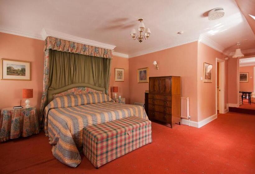 هتل Corse Lawn House