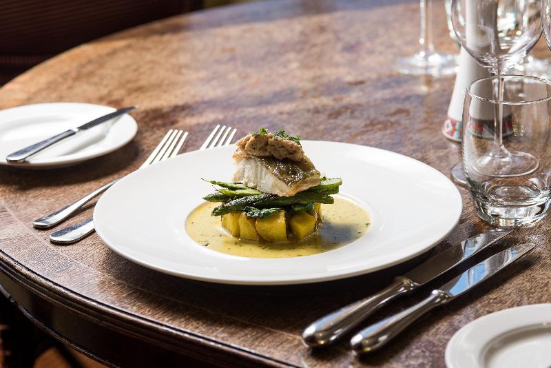 فندق Cringletie House