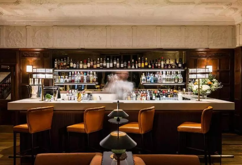 Eastwell Manor, Champneys Hotel & Spa