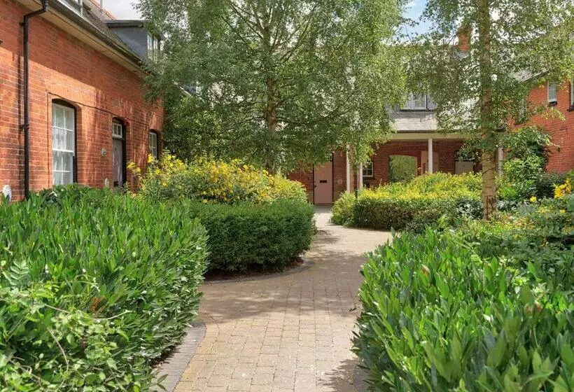 Eastwell Manor, Champneys Hotel & Spa