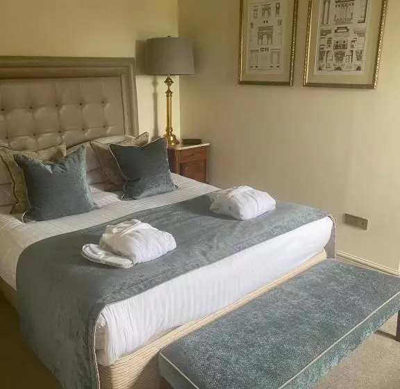 Eastwell Manor, Champneys Hotel & Spa