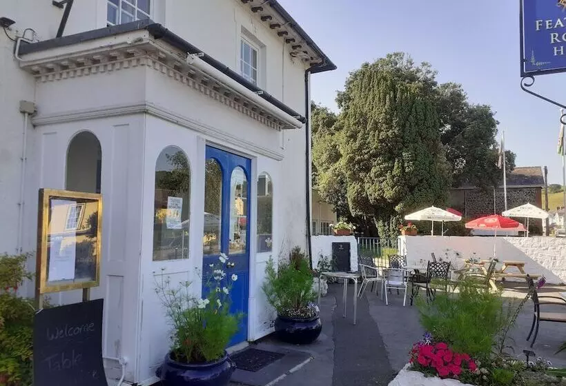 ホテル Feathers Royal