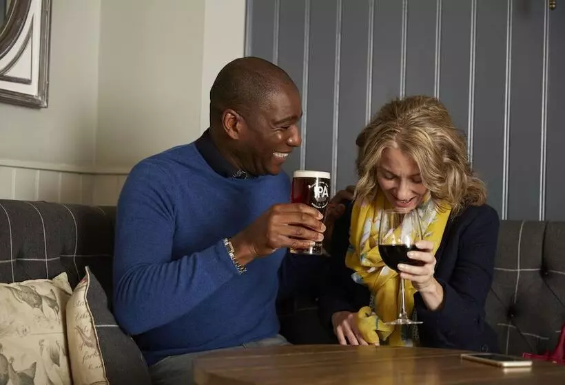 Отель Fountain Inn By Greene King Inns