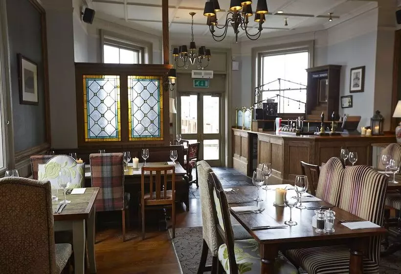 Отель Fountain Inn By Greene King Inns