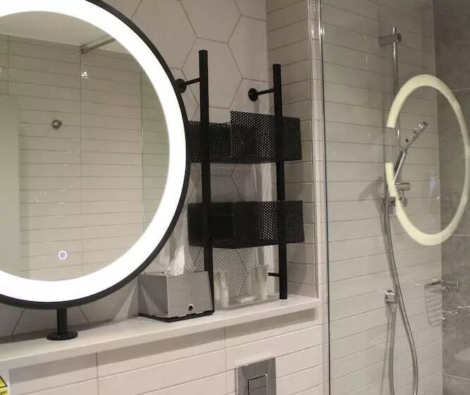 Отель The Gardens