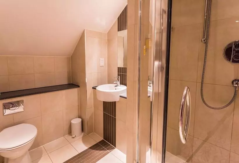 Отель The Gardens