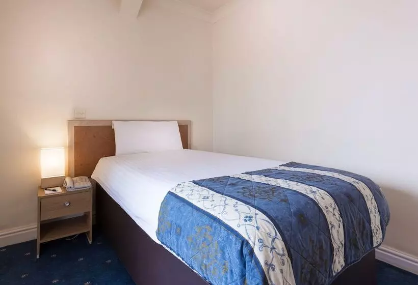 Отель The Gardens