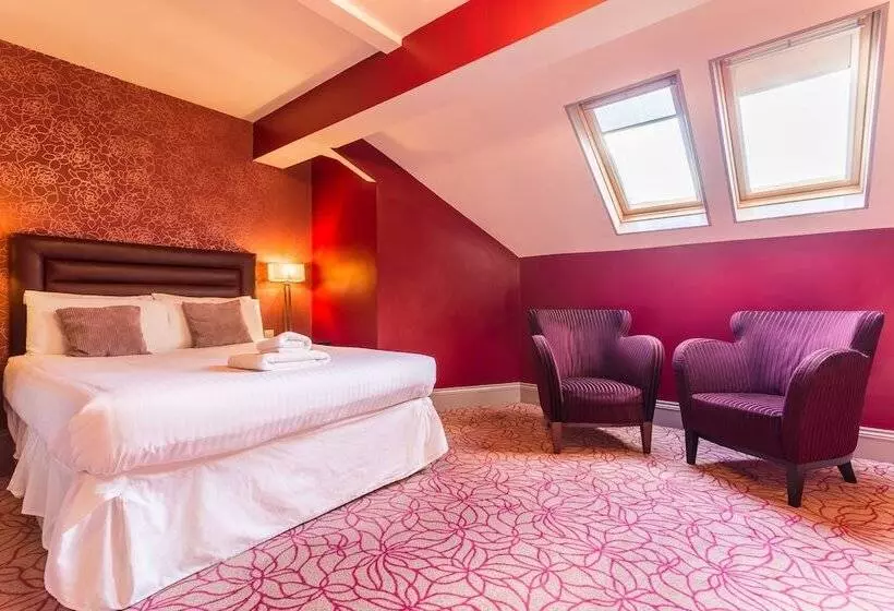 Отель The Gardens