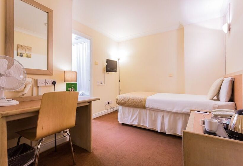 فندق The Gardens