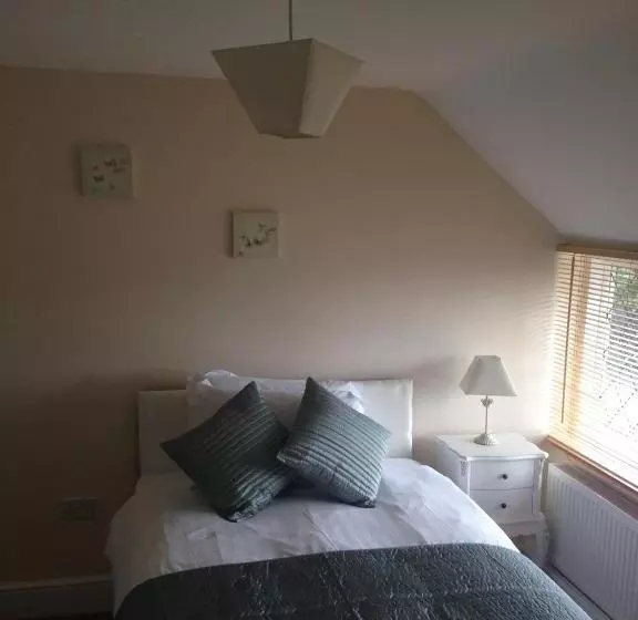 호텔 Greyhound Country Inn