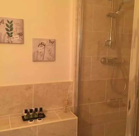 호텔 Greyhound Country Inn