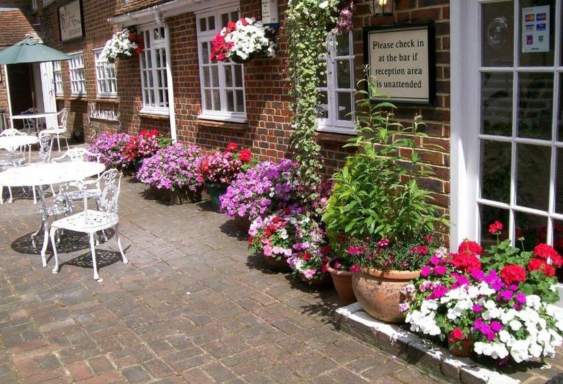 Отель Harrow Inn