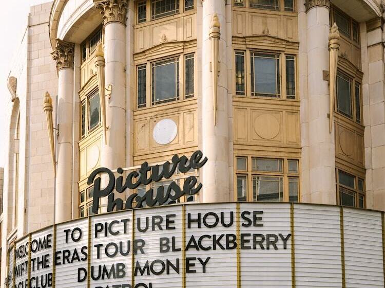 هتل Sonder Chelsea Green