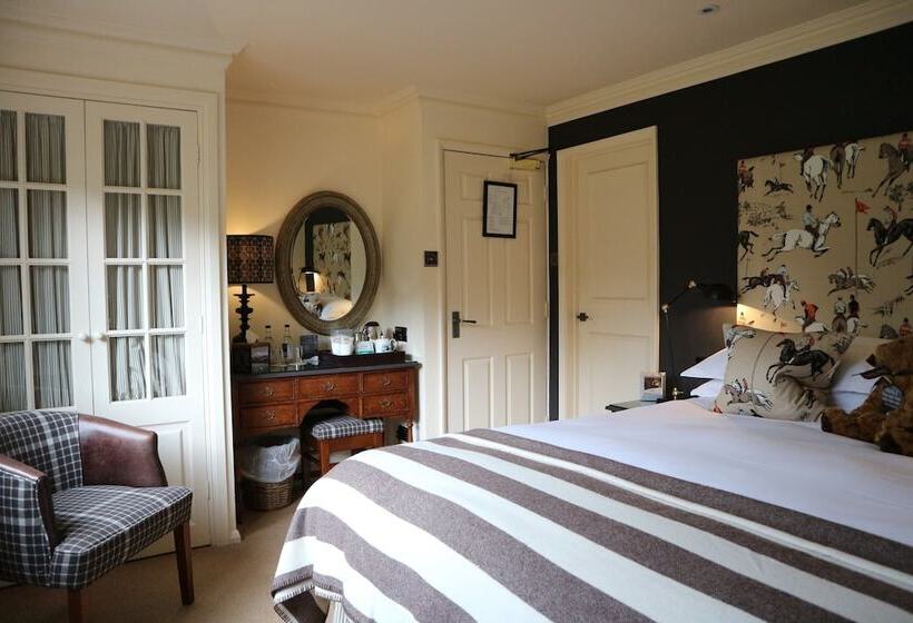 ホテル The Broadway