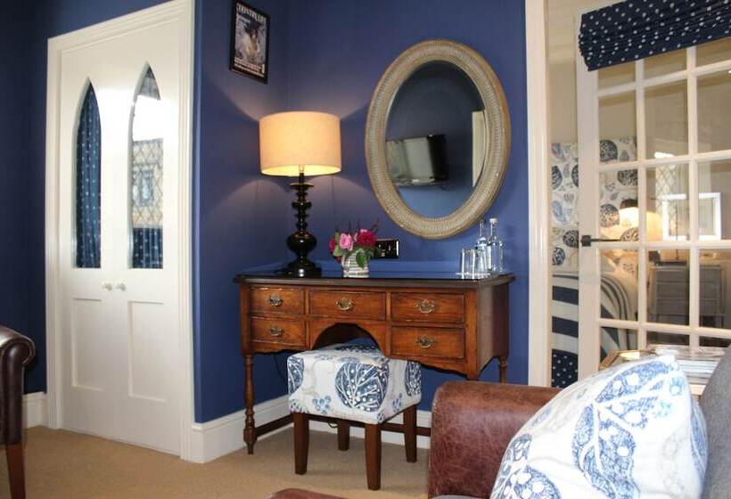 ホテル The Broadway