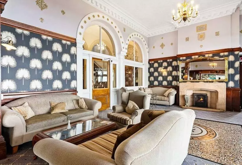 فندق The Falmouth