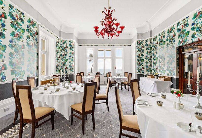 Отель The Falmouth