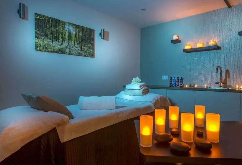 فندق The Falmouth