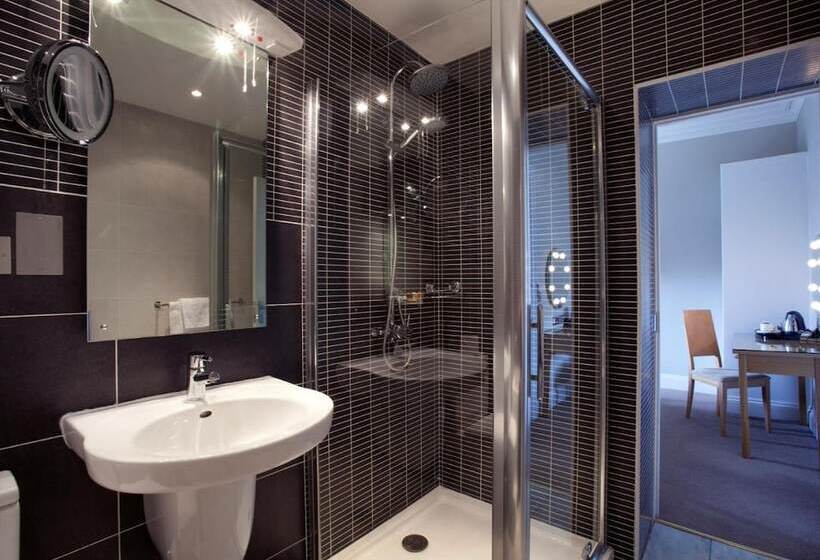 Отель The Falmouth