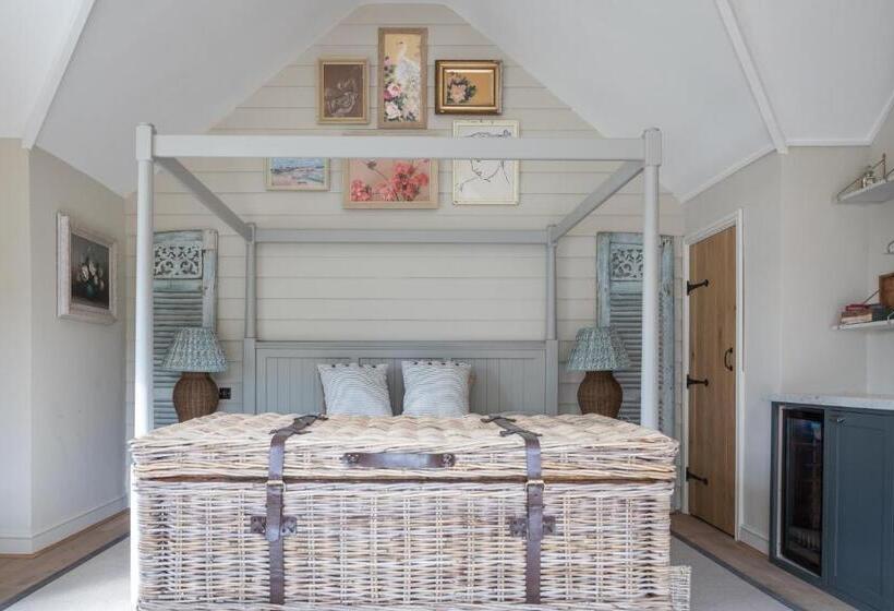 בית מלון כפרי The Frogmill