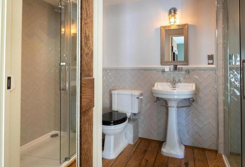 בית מלון כפרי The Frogmill