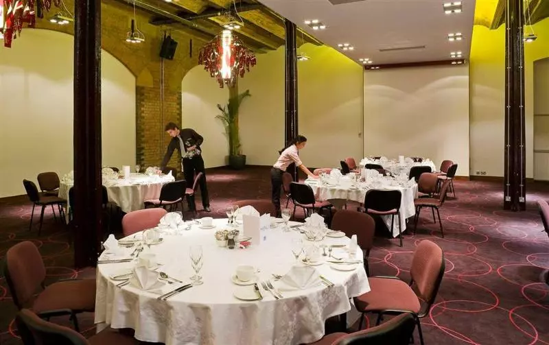 Novotel Cardiff Centre