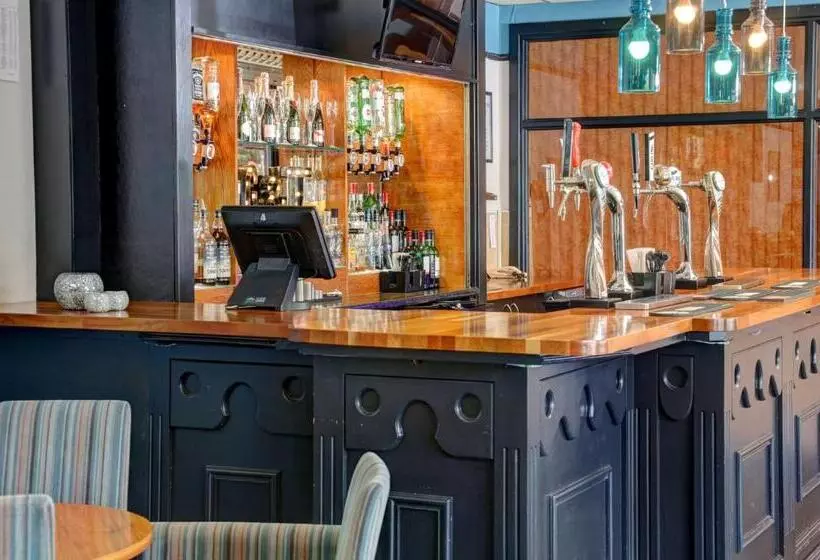 St Pierre, Sure Hotel Collection By Best Western