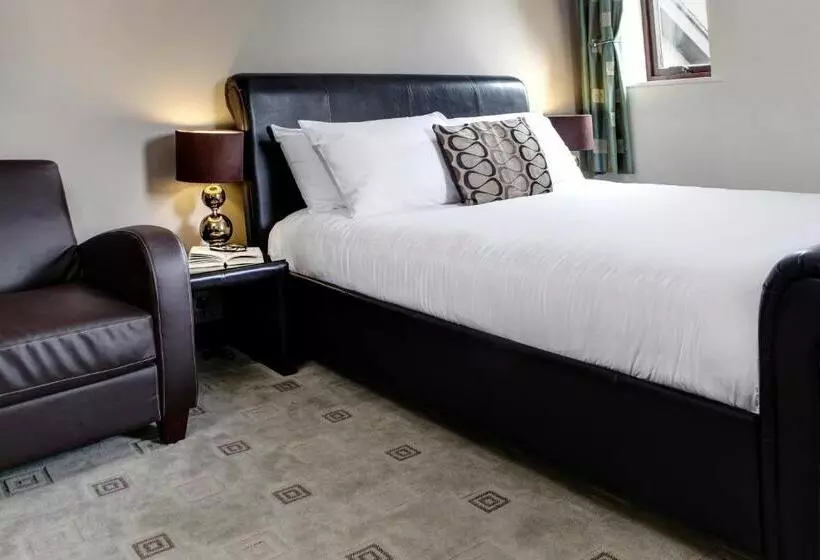 St Pierre, Sure Hotel Collection By Best Western