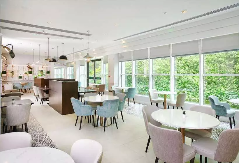 ホテル Hilton London Croydon