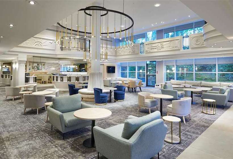 בית מלון כפרי Hilton London Croydon