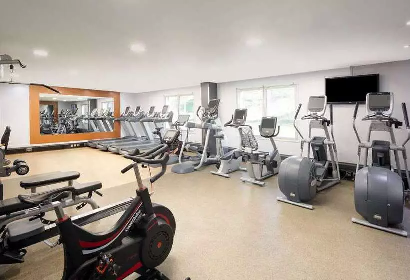 ホテル Hilton London Heathrow Airport