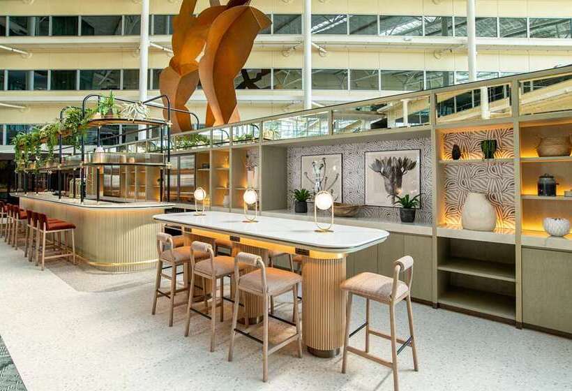 فندق Hilton London Heathrow Airport