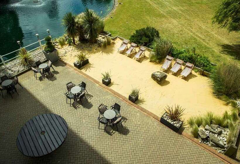 فندق Hilton London Heathrow Airport