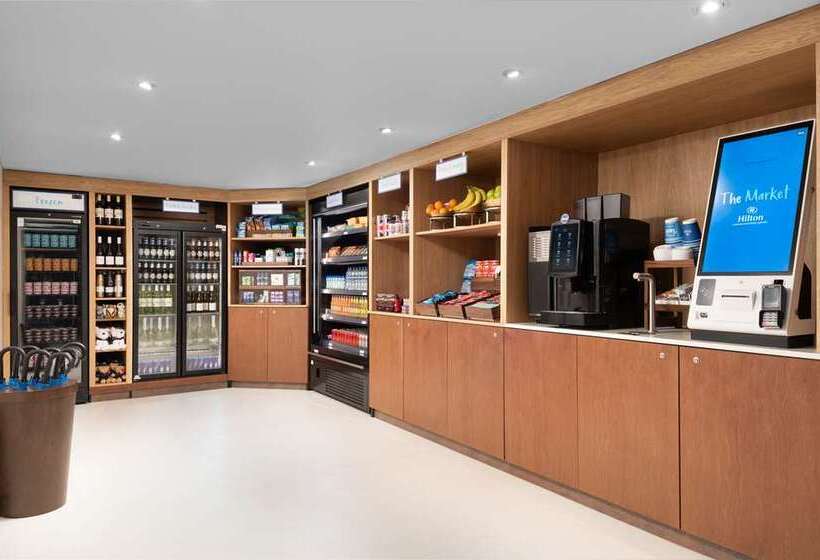 فندق Hilton London Heathrow Airport