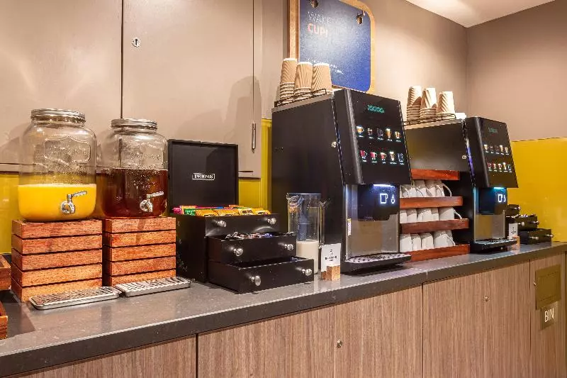 ホテル Holiday Inn Express Edinburgh Airport, An Ihg