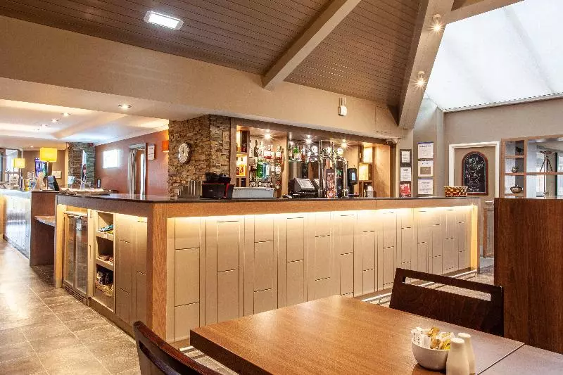 ホテル Holiday Inn Express Edinburgh Airport, An Ihg