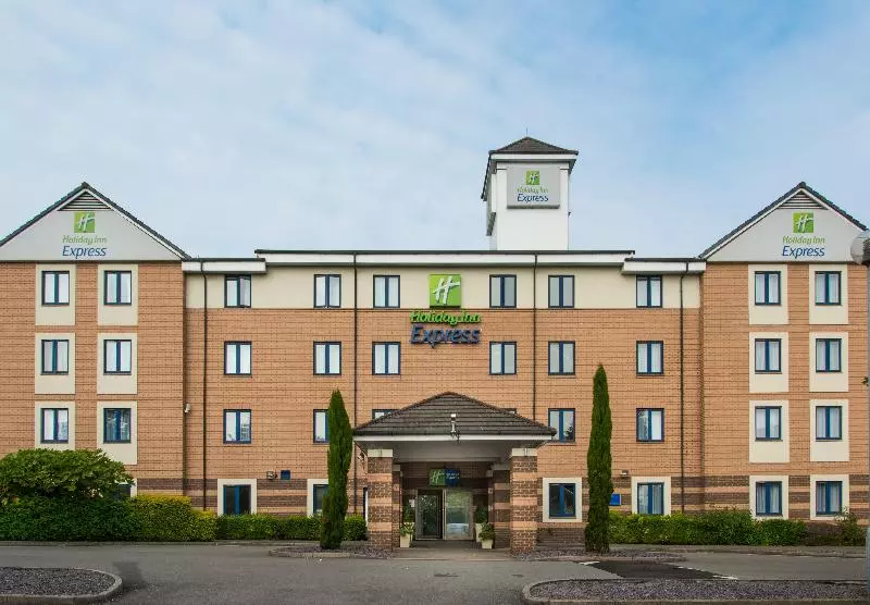 Отель Holiday Inn Express London   Dartford, An Ihg