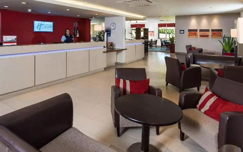 Отель Holiday Inn Express London   Dartford, An Ihg