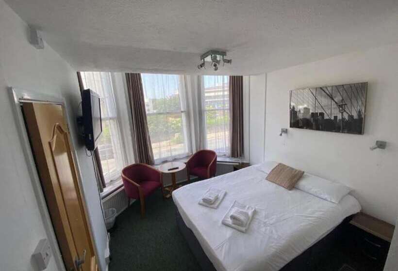 Hotelli Kirkconnel Hall