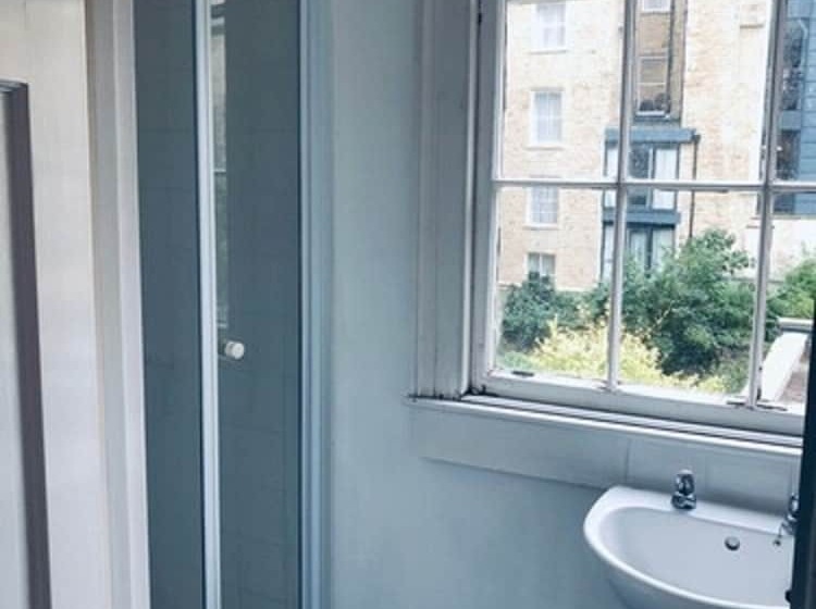 酒店 Parade Park Bath