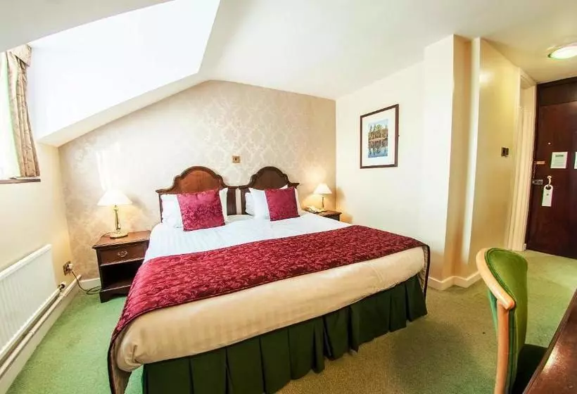 בית מלון כפרי Patshull Park  Golf And Country Club