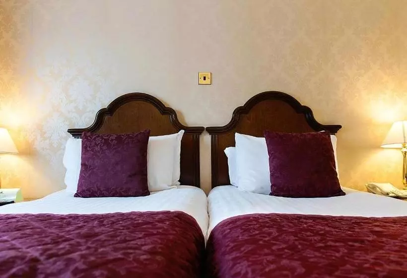 בית מלון כפרי Patshull Park  Golf And Country Club