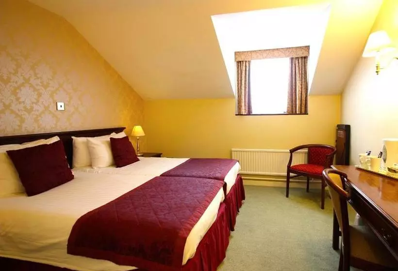 בית מלון כפרי Patshull Park  Golf And Country Club